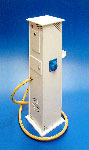 Colonna bassa con gettoniera - Eroga ACQUA (a litri 1/2 pollice) e CORRENTE (a tempo) mod. PORTOFINO 12E (COD. 19919101) Colonna bassa con gettoniera - Eroga ACQUA (a litri 1/2 pollice) e CORRENTE (a tempo) mod. PORTOFINO 12E (COD. 19919101)